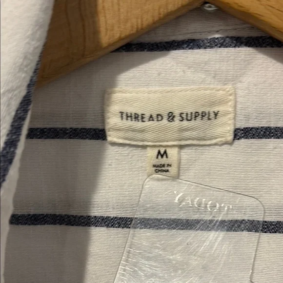 Thread & Supply White and Blue Button Down Shirt - Picture 2 of 8